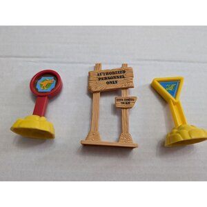 Jim Henson PBS Dinosaur Train lot 3 track signs Dino Crossing Board replacements